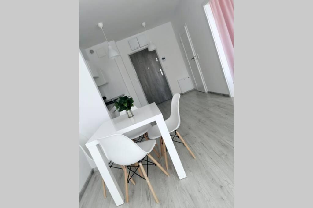 Green Apartment Promenada Gwiazd- Widok Na Morze. Miedzyzdroje Ngoại thất bức ảnh
